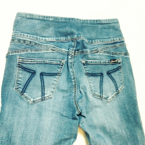 SEVEN JEANS Straight Leg Tummy Toner Light Distressing Raw Hem Stretchy Size 8 - Picture 11 of 11
